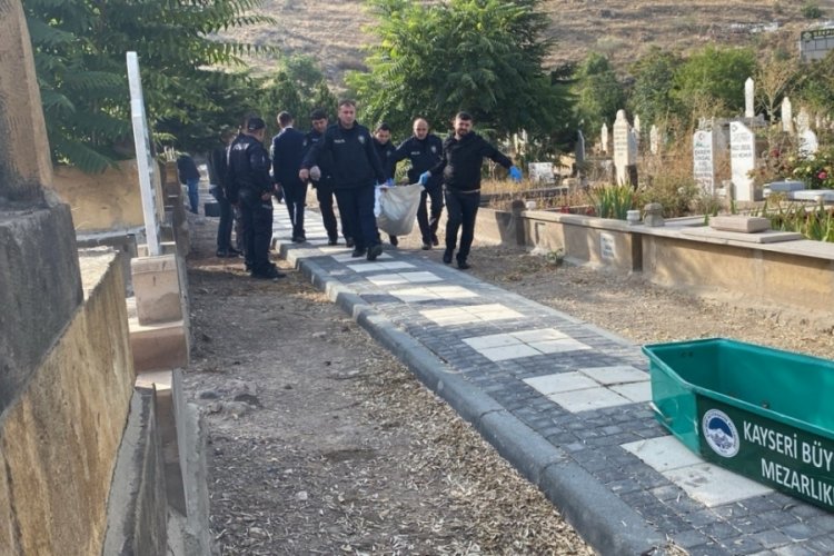 Kayseri’de mezarlıkta bıçaklanmış erkek cesedi bulundu