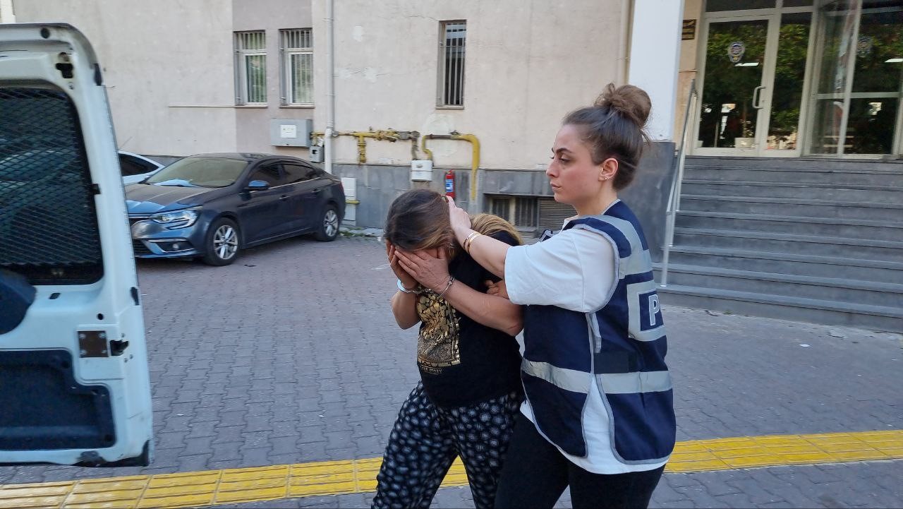 Kayseri’de 54 Yıl 7 Ay Hapis Cezası Bulunan Kadın Yakalandı!
