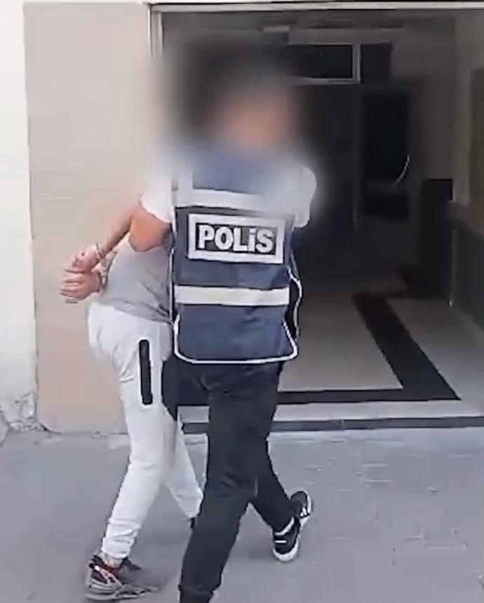 Kayseri’de Evden Hırsızlık Suçundan Aranan Şahıs Yakalandı