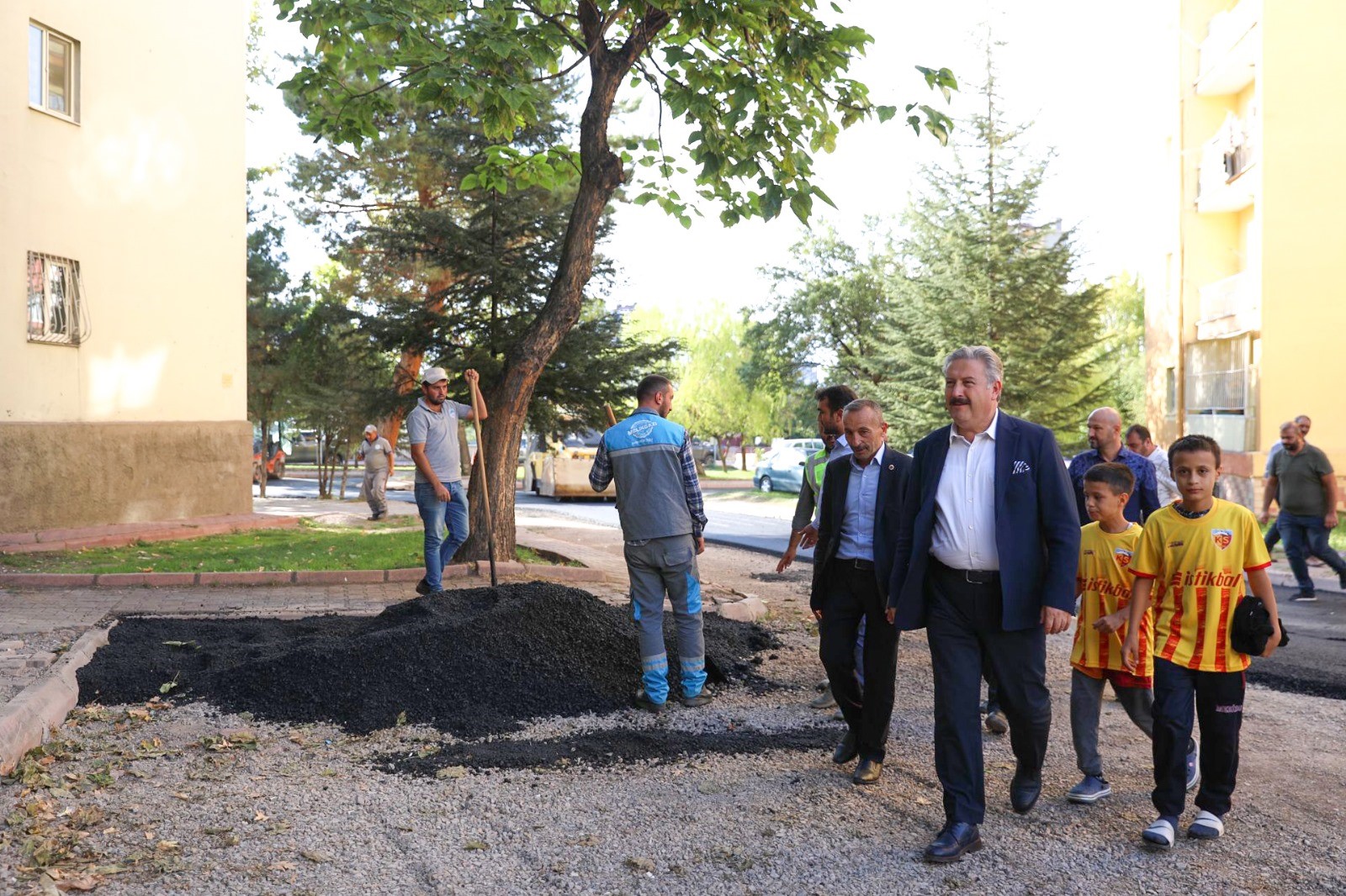 Melikgazi Belediyesi’nden 19 Mayıs Mahallesi’ne Asfalt Yenileme