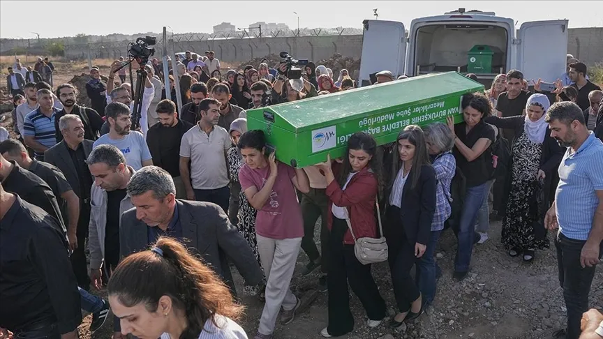 Rojin Kabaiş’in cenazesi Diyarbakır’da defnedildi