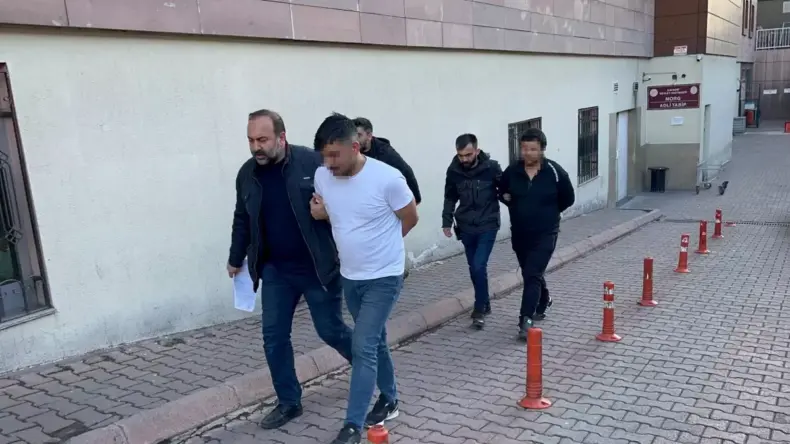 Kayseri’de Cinayet Davası: Tutuklu Sanık İfadesinde Suçlamaları Reddetti